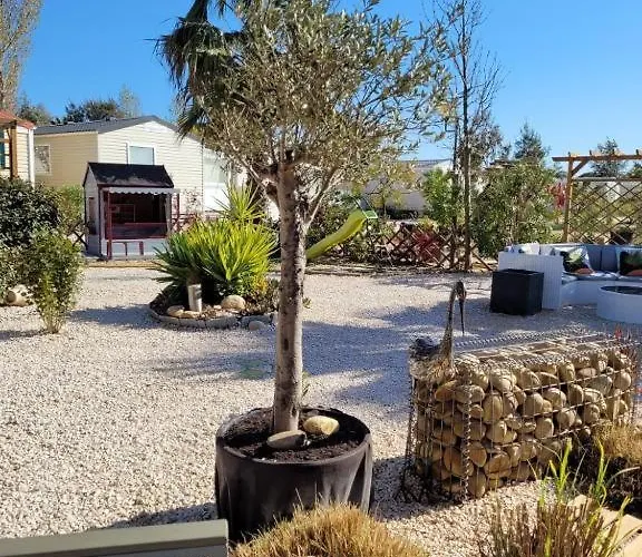 Campingplads Mobil Home, Jacuzzi, Velos, Barbecue Et Et A 300m