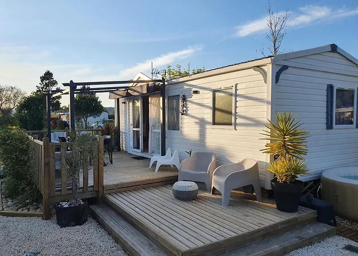 Campingplads Mobil Home, Jacuzzi, Velos, Barbecue Et Et A 300m *