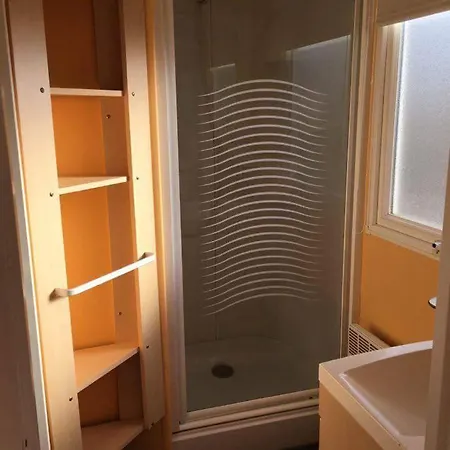 Camping Mobil Home, Jacuzzi, Velos, Barbecue Et Et A 300m